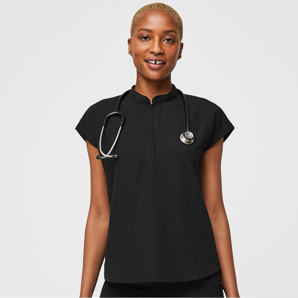 FIGS RAFAELA Oversized Scrub Top BLACK size SMALL